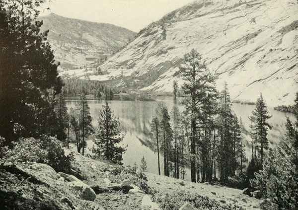 SHADOW LAKE (MERCED LAKE), YOSEMITE NATIONAL PARK