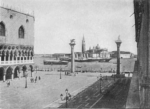 VENICE: PIAZZA OF ST. MARK'S, DUCAL PALACE ON THE LEFT