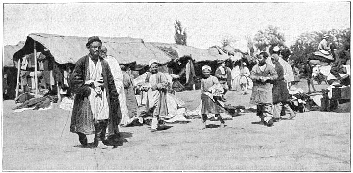 De bazar van Tasjkent is in eene oude, vervallen wijk der stad gelegen.