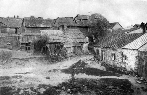 Strasse aus der echt russischen Stadt Serock am Narew.