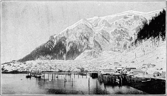 LA VILLE DE JUNEAU, EN HIVER.—D'APRÈS UNE PHOTOGRAPHIE.