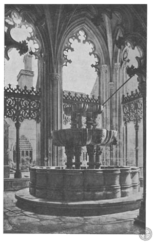 MOSTEIRO DA BATALHA—Fonte MOSTEIRO DA BATALHA—Fonte