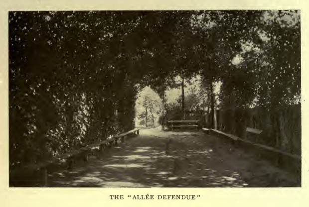 THE "ALLÉE DÉFENDUE"