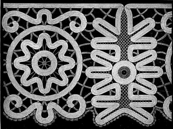 FIG. 771. IRISH LACE.
MATERIALS: Lacet surfin D.M.C No. 5, white or écru and Fil d’Alsace D.M.C
Nos. 40 to 150, or Fil &agrave; dentelle D.M.C Nos. 50 to 150.