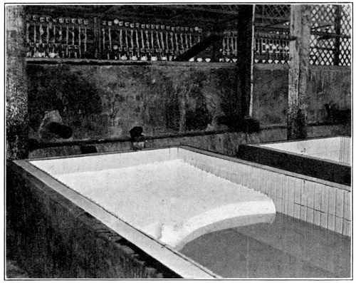 Sheeting Tank containing Coagulum for Crepe
Preparation