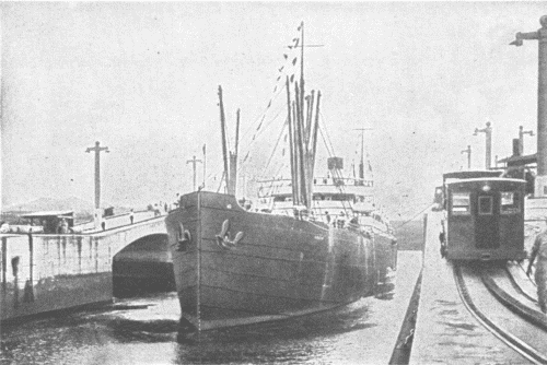 Lock in the Panama Canal