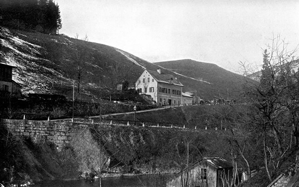 Photo of Brahms' Lodgings at Ischl.
By permission of Frau Maria Fellinger.