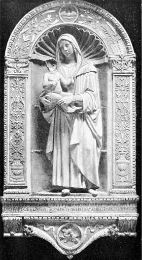 EMPOLI &mdash; GALLERIA DELLA COLLEGIATA &mdash; DELLA ROBBIA: MADONNA COL FIGLIO. (Fot. Alinari).