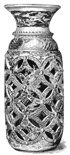 Fig. 125.&mdash;Karatsu Vase. Reticulated Buff Crackle. (J. F.
Sutton Coll.)