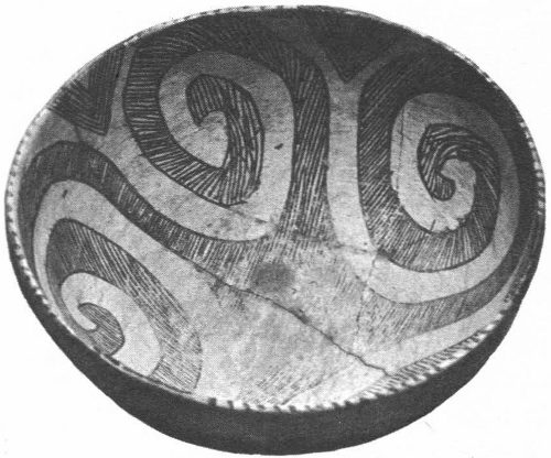 Chaco-style pottery bowl. Maximum diameter, 9&Prime;; Height, 4&frac14;&Prime;.