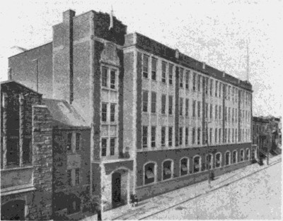 Strathearn&mdash;Erected 1913
